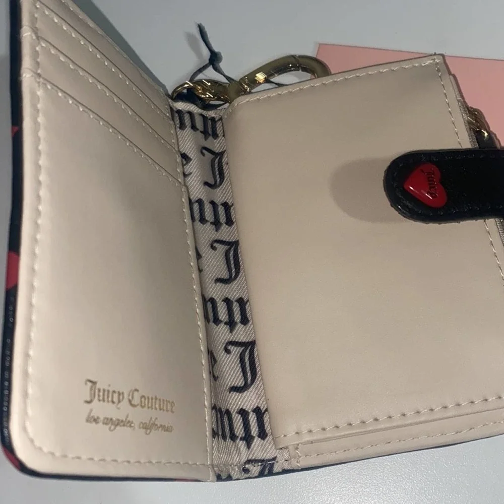 Juicy Couture Heart Design Valentines‎ Day Wallet